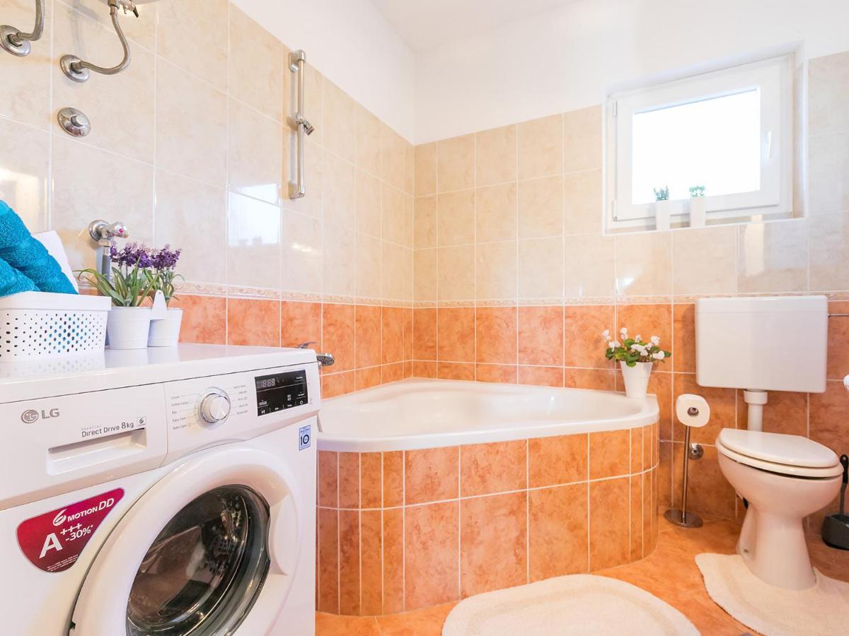 Holiday Appartment Tessa Poreč Dış mekan fotoğraf